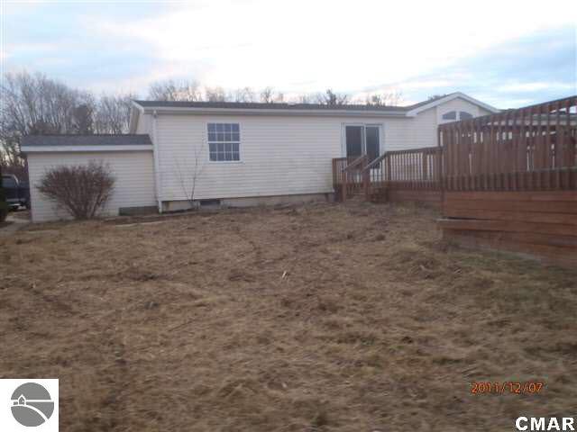 5969 East Baseline Road Mount Pleasant, MI 48858 - Photo 15 of 16 1768432-14.JPG
