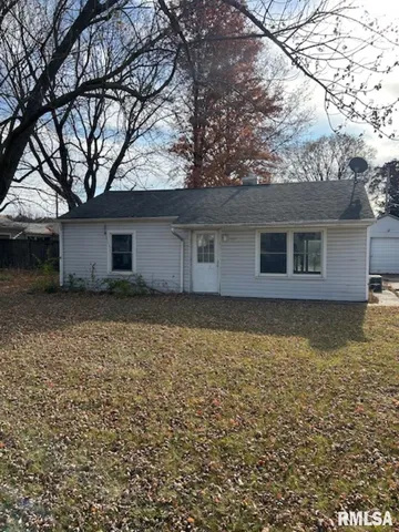 $32,000 | 17122 10th Avenue, East Moline, IL 61244