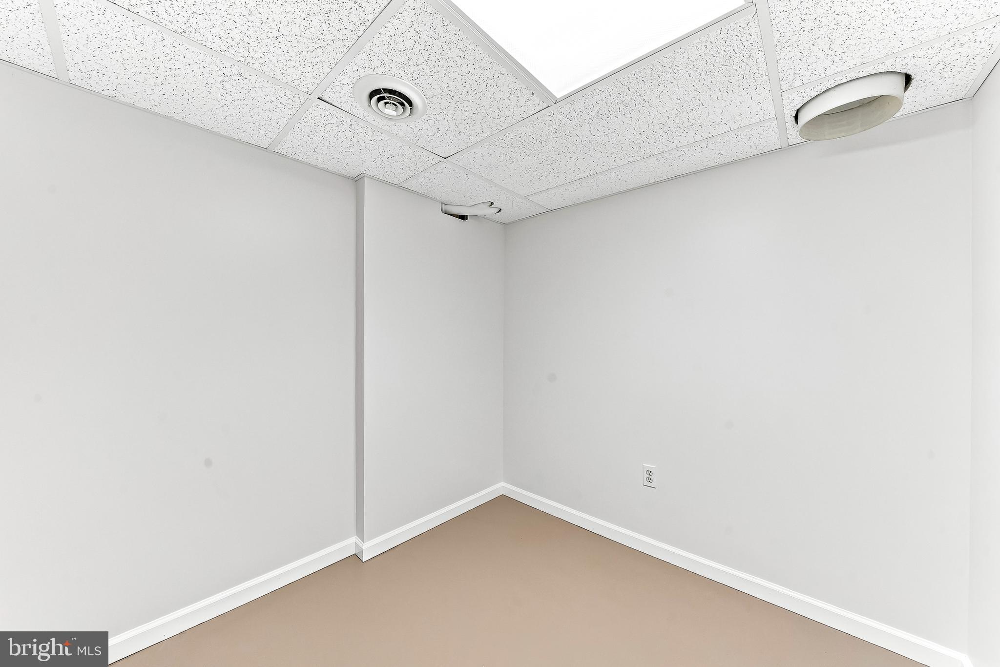 2927 Duncan Road Wilmington, DE 19808 - Photo 22 of 32 Lower Level Room !