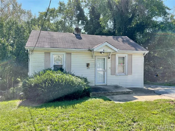 $105,000 | 466 Bluff Drive, St. Louis, MO 63137