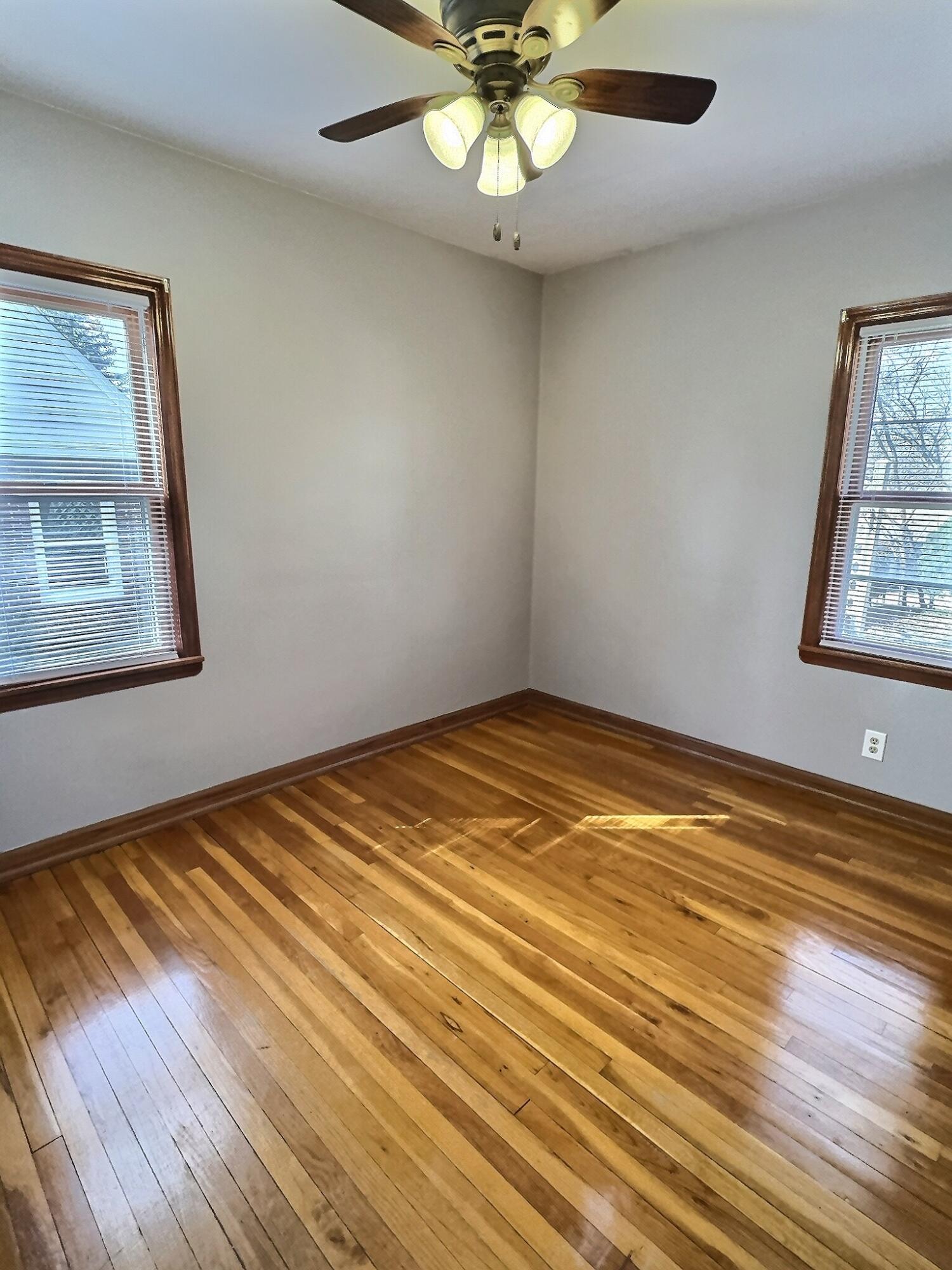 809 Academy Street Valparaiso, IN 46383 - Photo 10 of 22 1500x2000