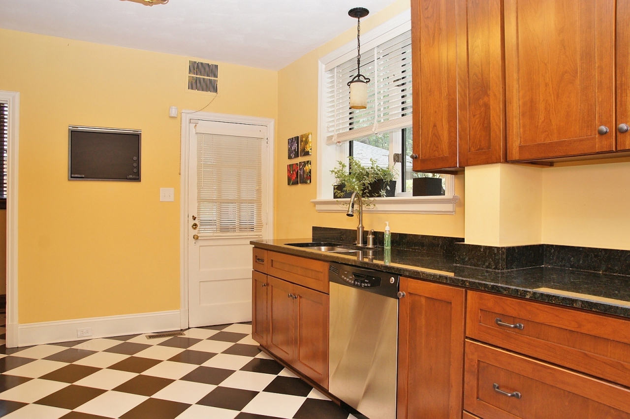 2622 Nottingham Road Southeast Roanoke, VA 24014 - Photo 15 of 25 dsc00976