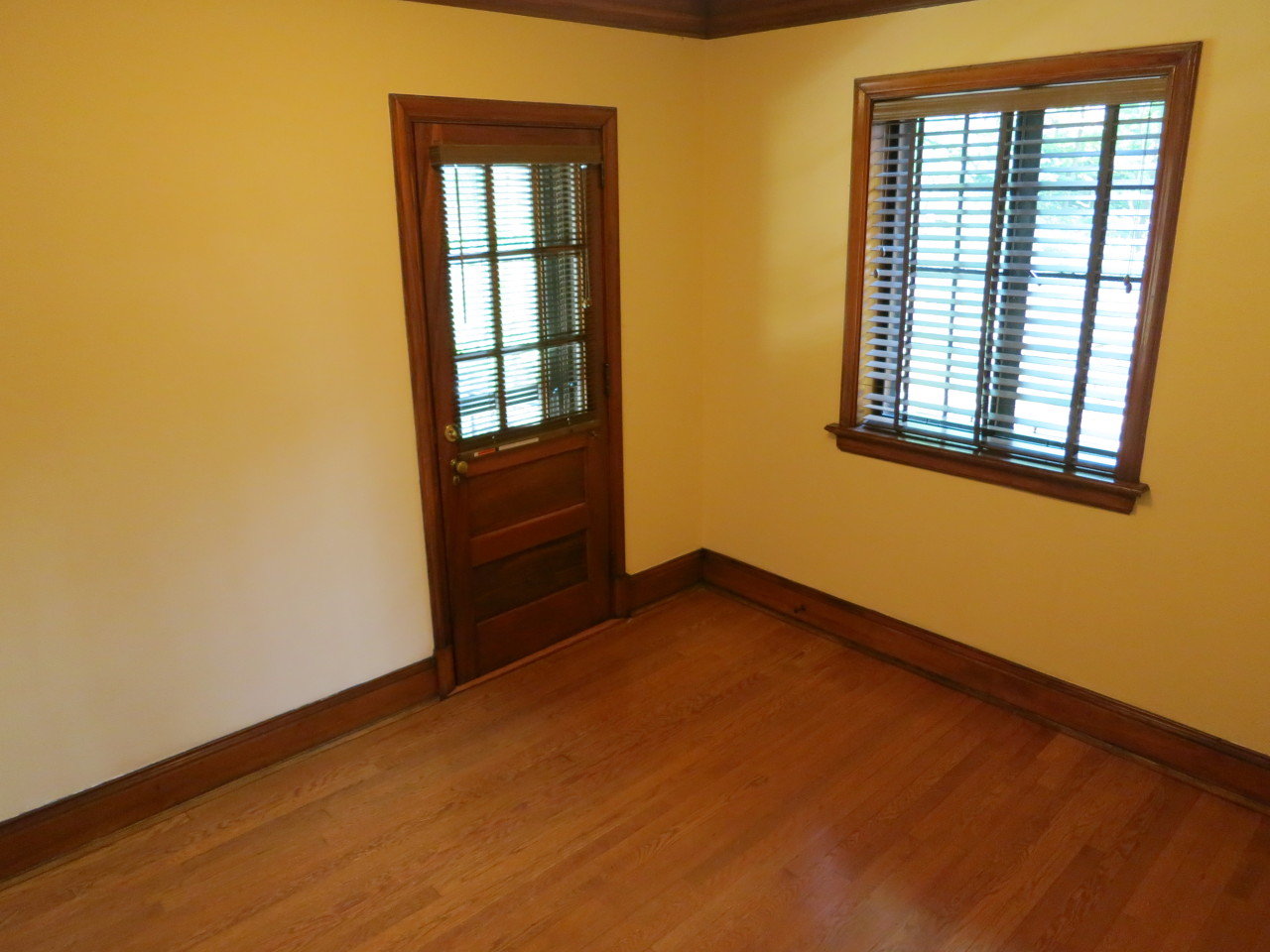 2622 Nottingham Road Southeast Roanoke, VA 24014 - Photo 24 of 25 IMG_1065