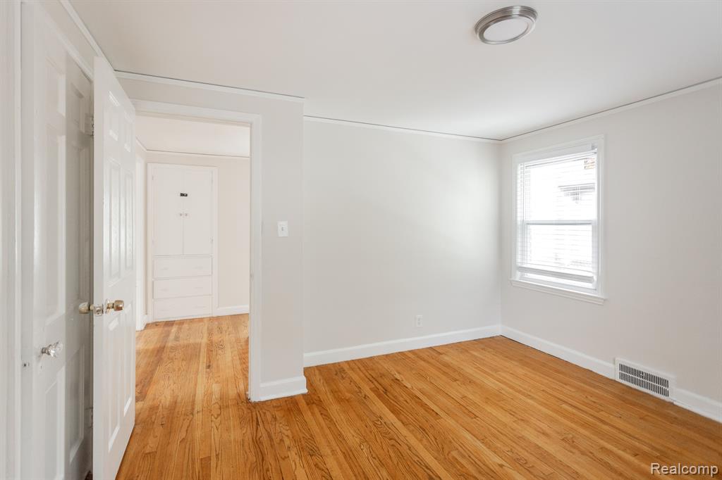 20400 Picadilly Road Detroit, MI 48221 - Photo 32 of 39