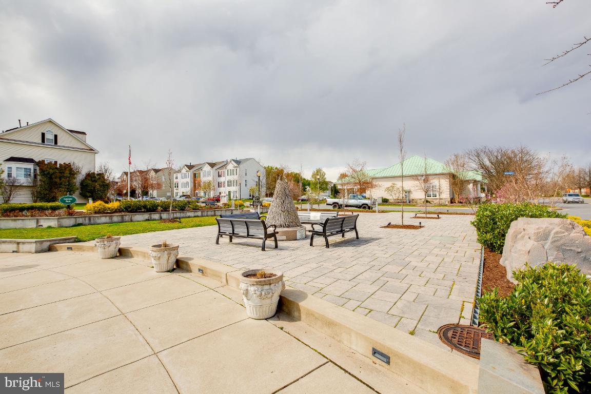 42912 Golf View Drive Chantilly, VA 20152 - Photo 37 of 39 View of Community