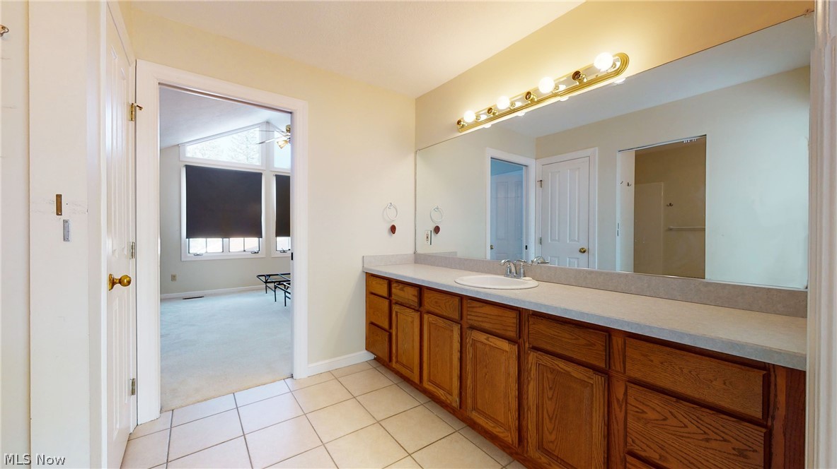 6962 Mill Road, Unit 2 Brecksville, OH 44141 - Photo 24 of 29 jack and jill bath second floor