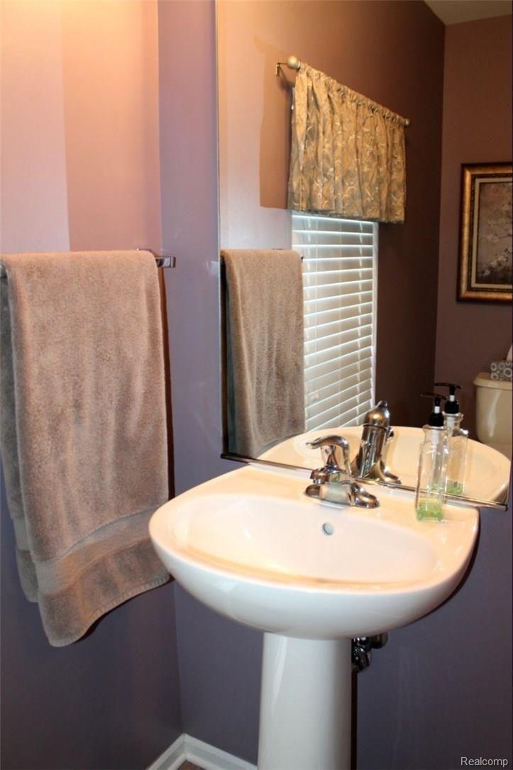 49577 Potomac Road Canton, MI 48188 - Photo 22 of 47 IMG_7517.JPG