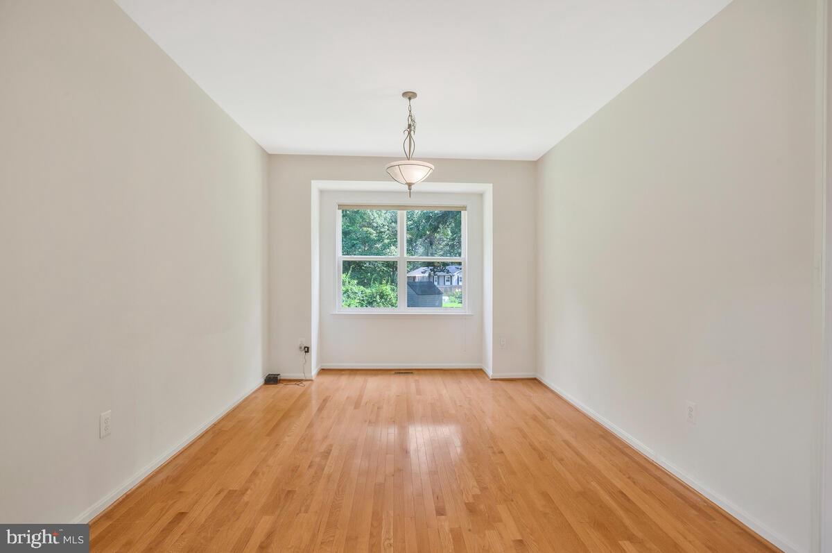 16236 Livingston Road Accokeek, MD 20607 - Photo 5 of 42 Dining Room