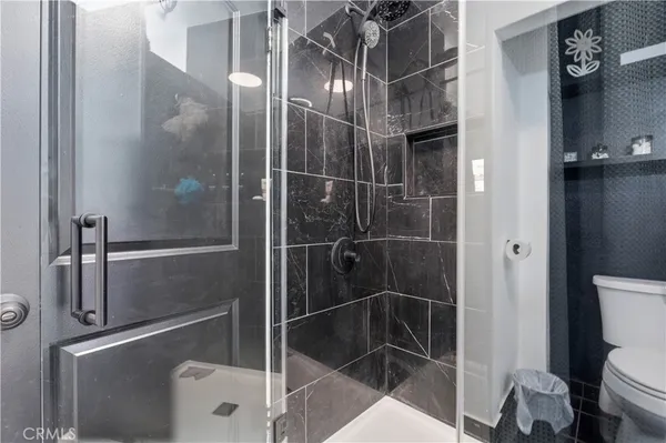 $799,999 | 718 South Poinsettia Avenue, Compton, CA 90221