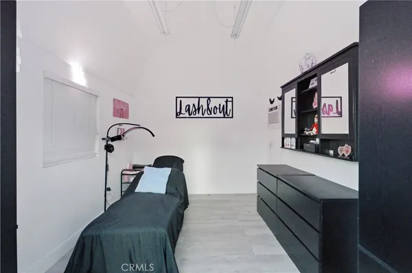 $799,999 | 718 South Poinsettia Avenue, Compton, CA 90221