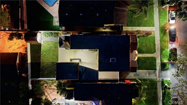 $799,999 | 718 South Poinsettia Avenue, Compton, CA 90221