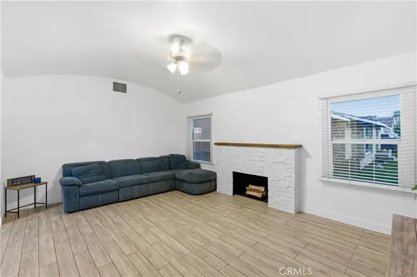 $799,999 | 718 South Poinsettia Avenue, Compton, CA 90221