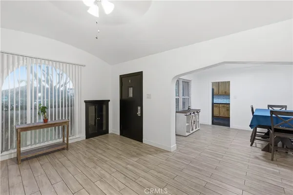 $799,999 | 718 South Poinsettia Avenue, Compton, CA 90221