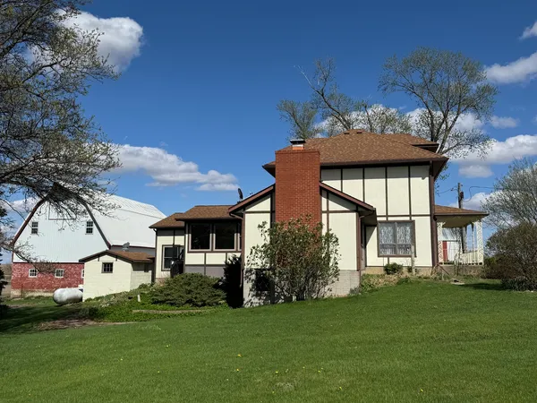 $450,000 | 4340 230th Street, Walcott, IA 52773