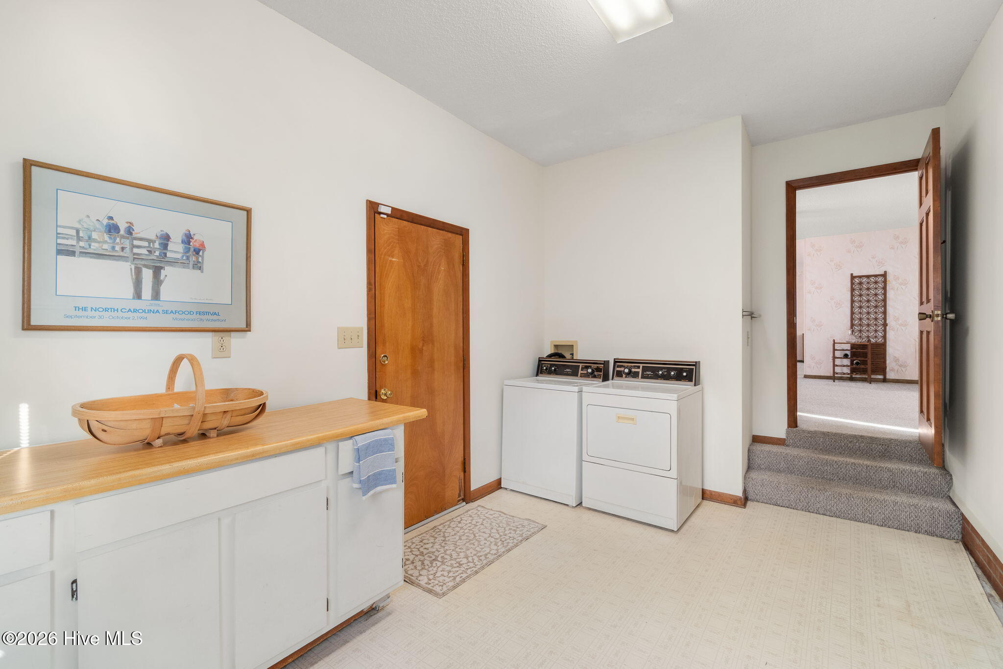 175 Cedar Lane Newport, NC 28570 - Photo 14 of 30 laundry room 1 into family room