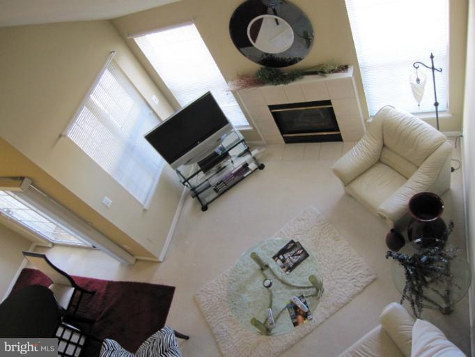 25252 Riffleford Square, Unit 303 Chantilly, VA 20152 - Photo 13 of 15 Interior (General)