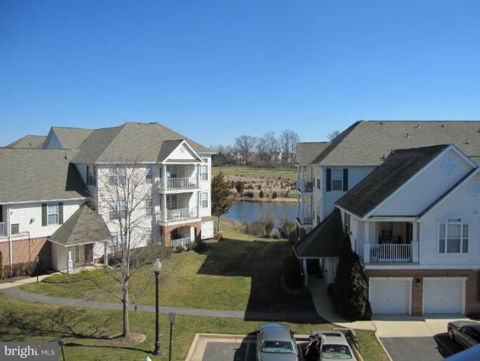 25252 Riffleford Square, Unit 303 Chantilly, VA 20152 - Photo 14 of 15 Exterior (Rear)