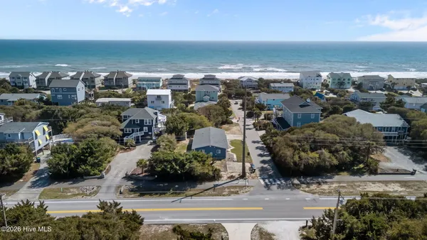 $889,000 | 102 Fairfax Road, Emerald Isle, NC 28594
