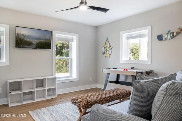 $889,000 | 102 Fairfax Road, Emerald Isle, NC 28594