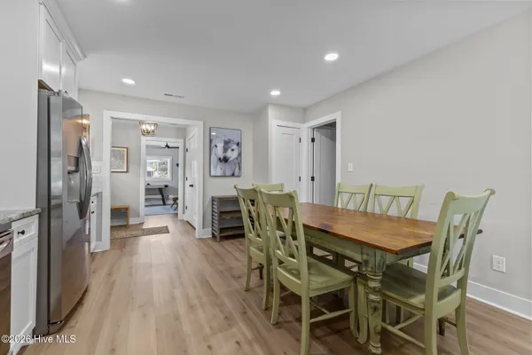 $889,000 | 102 Fairfax Road, Emerald Isle, NC 28594