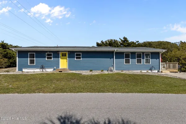 $889,000 | 102 Fairfax Road, Emerald Isle, NC 28594