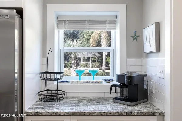 $889,000 | 102 Fairfax Road, Emerald Isle, NC 28594