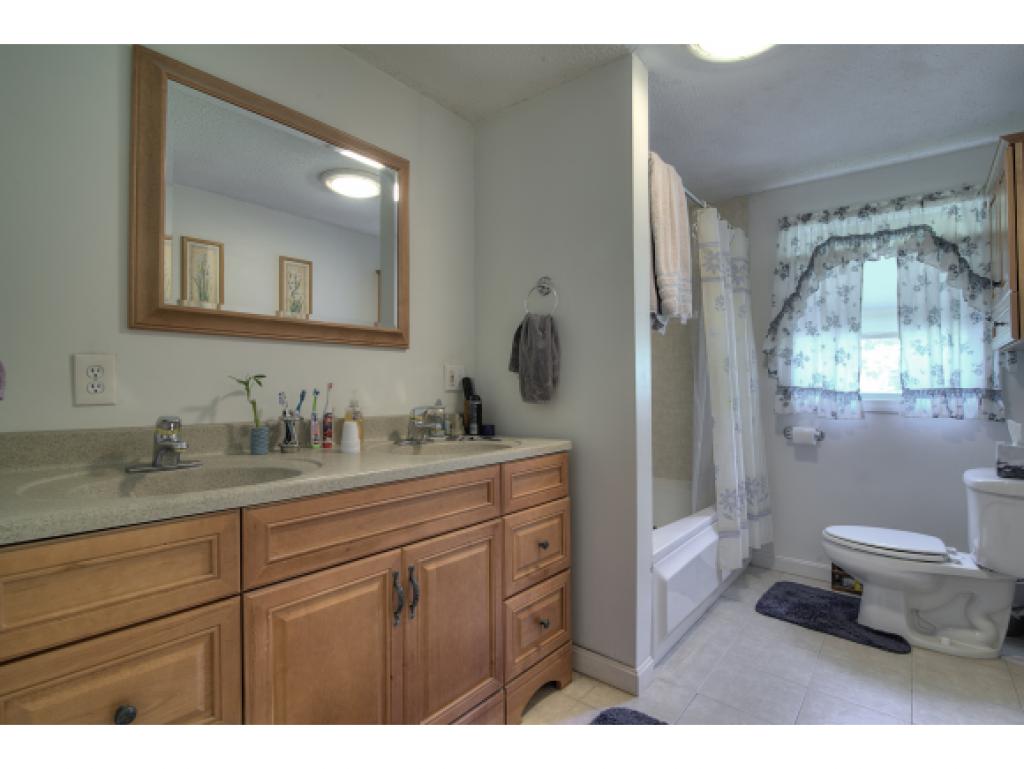 10 Patten Road Merrimack, NH 03054 - Photo 15 of 23