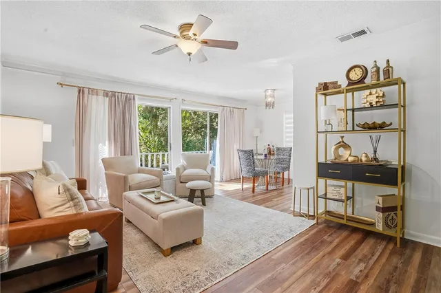 $329,000 | 800 Mallery Street, Unit 52, St. Simons Island, GA 31522