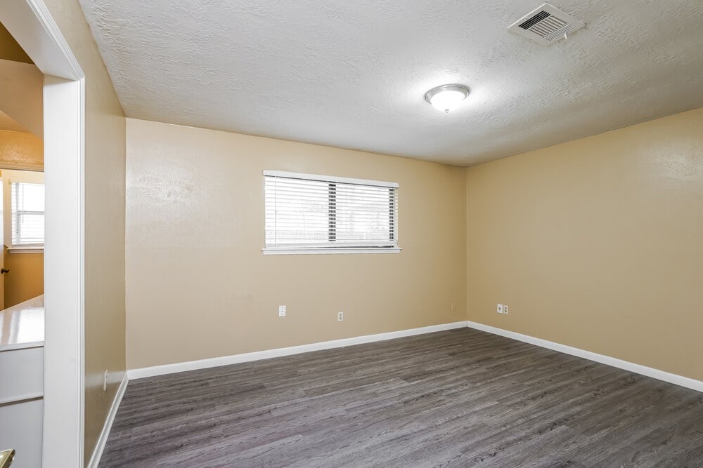 23331 Bayleaf Drive Spring, TX 77373 - Photo 9 of 16 Gallery Image 9