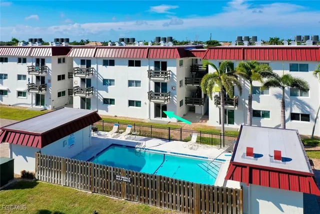 $649,000 | 1610 Middle Gulf Drive, Unit C2, Sanibel, FL 33957
