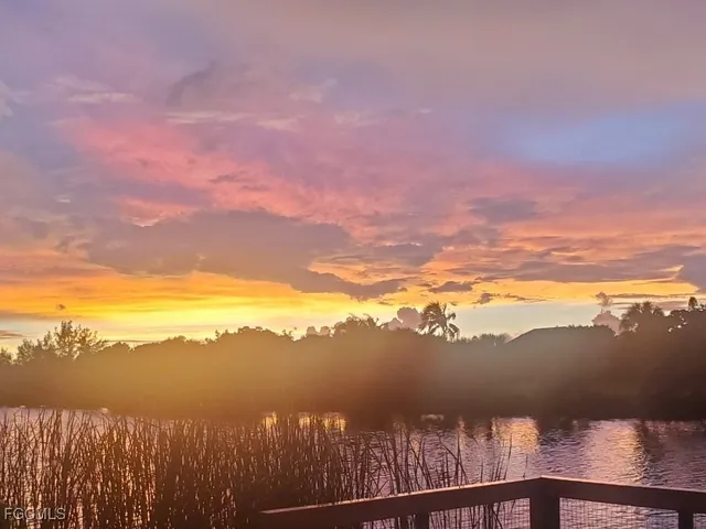 $649,000 | 1610 Middle Gulf Drive, Unit C2, Sanibel, FL 33957