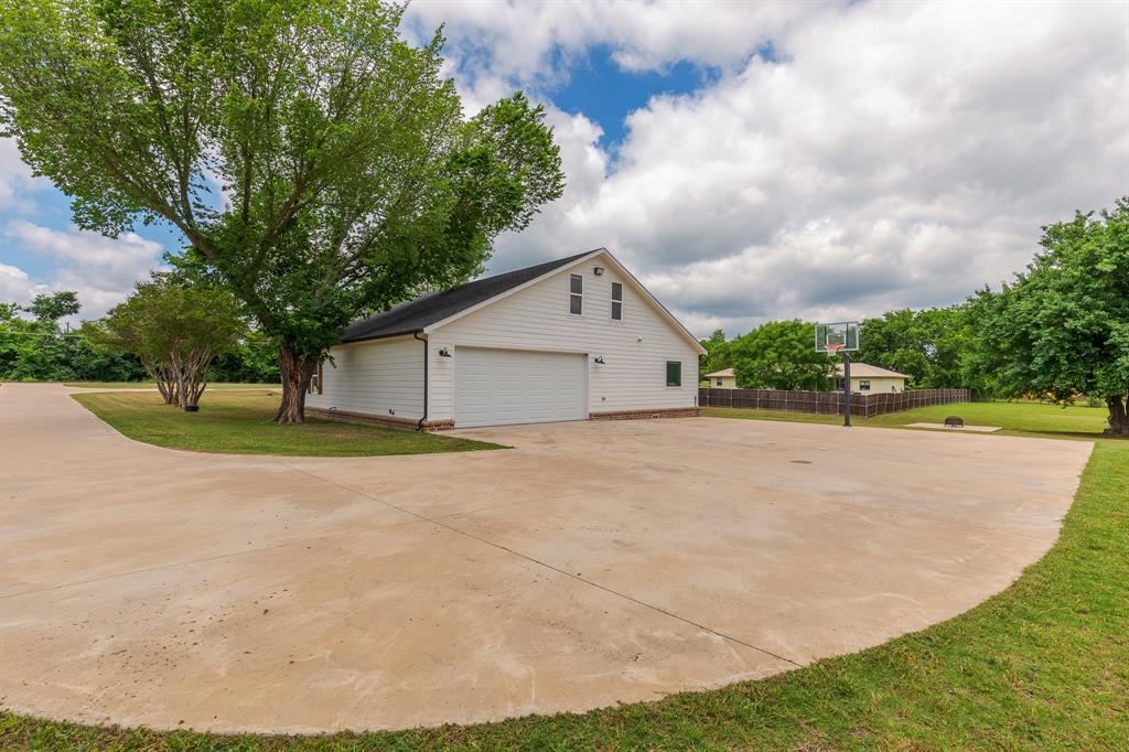 1305 North John Douglas Road Van Alstyne, TX 75495 - Photo 36 of 40