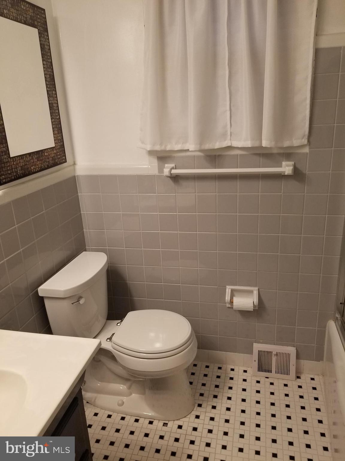 8200 Rugby Street Philadelphia, PA 19150 - Photo 11 of 19 Ceramic Tiled Full Bathroom