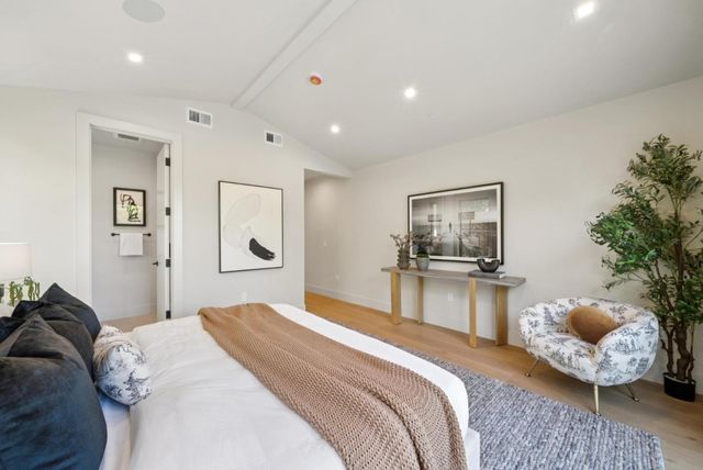 $7,350,000 | 585 Cherry Avenue, Los Altos, CA 94022