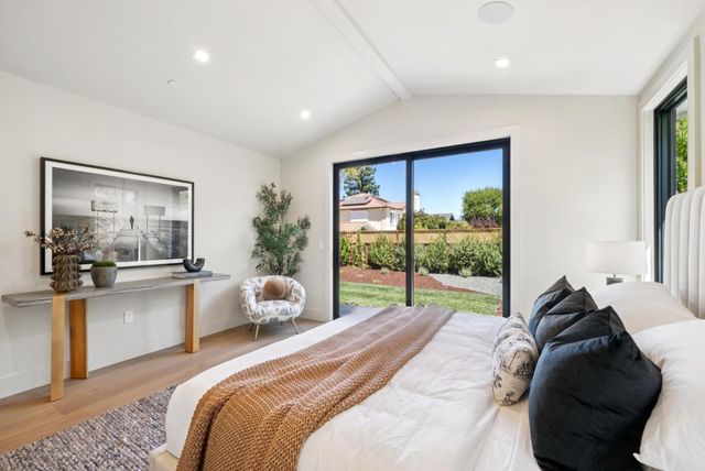 $7,350,000 | 585 Cherry Avenue, Los Altos, CA 94022