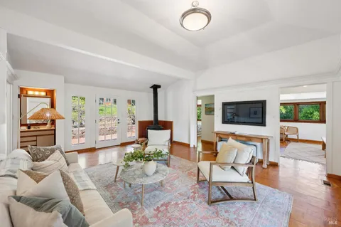 $1,595,000 | 9 Portola Avenue, Point Reyes Station, CA 94956