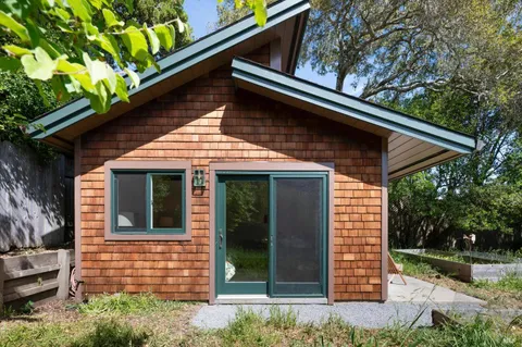 $1,595,000 | 9 Portola Avenue, Point Reyes Station, CA 94956