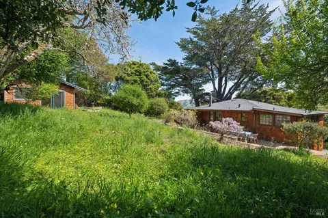 $1,595,000 | 9 Portola Avenue, Point Reyes Station, CA 94956