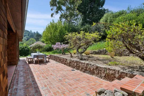$1,595,000 | 9 Portola Avenue, Point Reyes Station, CA 94956