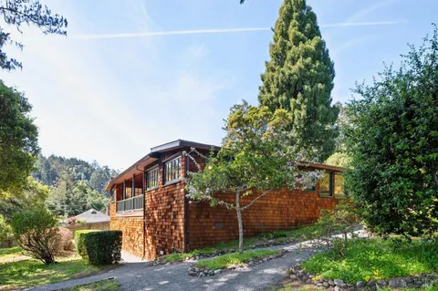 $1,595,000 | 9 Portola Avenue, Point Reyes Station, CA 94956