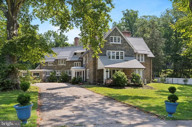 $1,075,000 | 1209 Lenox Road, Jenkintown, PA 19046