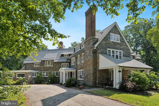 $1,075,000 | 1209 Lenox Road, Jenkintown, PA 19046