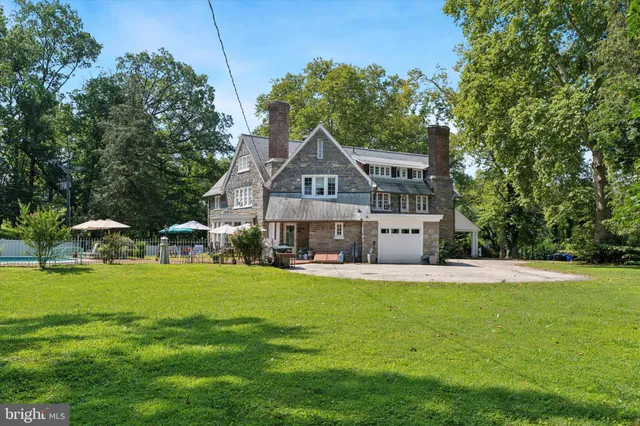 $1,075,000 | 1209 Lenox Road, Jenkintown, PA 19046