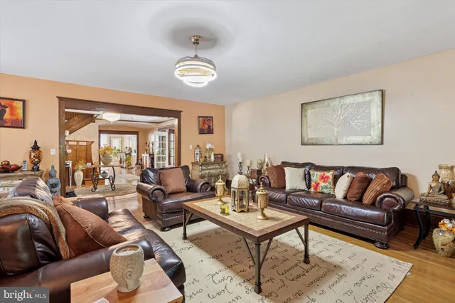 $1,075,000 | 1209 Lenox Road, Jenkintown, PA 19046