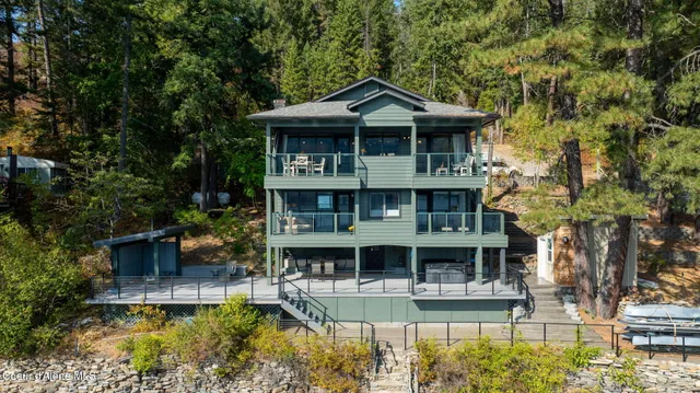 $1,999,000 | 10408 West Everest Loop, Spirit Lake, ID 83869