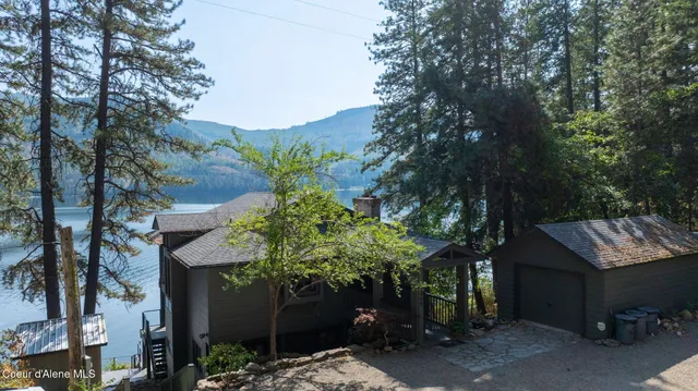 $1,999,000 | 10408 West Everest Loop, Spirit Lake, ID 83869