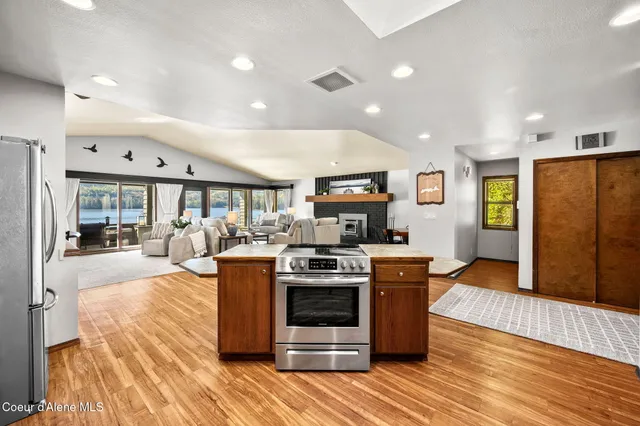 $1,999,000 | 10408 West Everest Loop, Spirit Lake, ID 83869