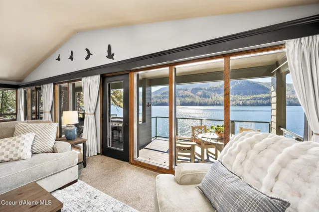 $1,999,000 | 10408 West Everest Loop, Spirit Lake, ID 83869