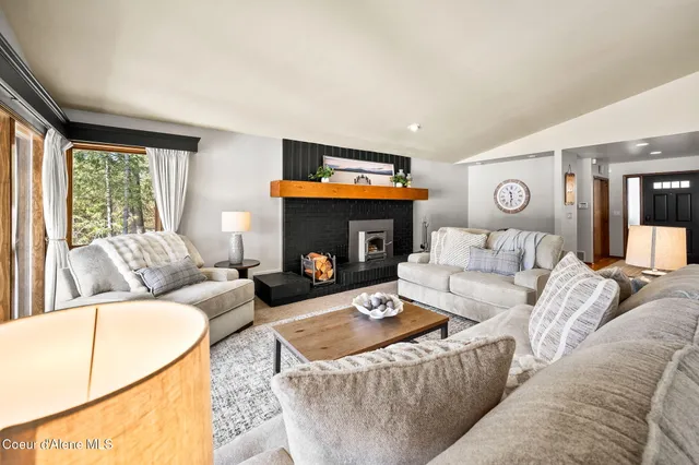 $1,999,000 | 10408 West Everest Loop, Spirit Lake, ID 83869