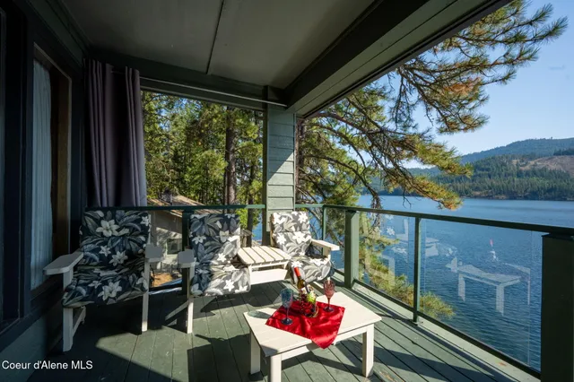 $1,999,000 | 10408 West Everest Loop, Spirit Lake, ID 83869